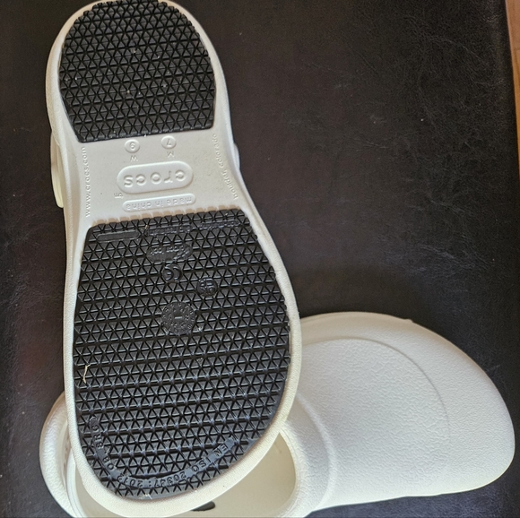 Crocs - Picture 3 of 3